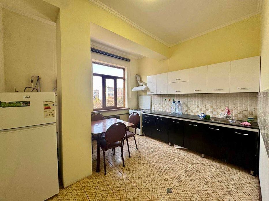 3 xonali 80m2 3-qavat.yangi g’ishtli dom.