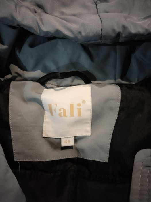 Продам женский пуховик 10000. т