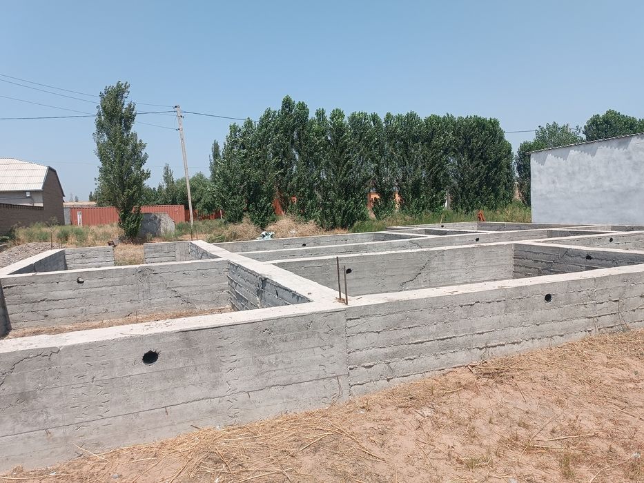 16000$ 6хона яшаш ва ошхонага Фундамент 6 сотих ери билан