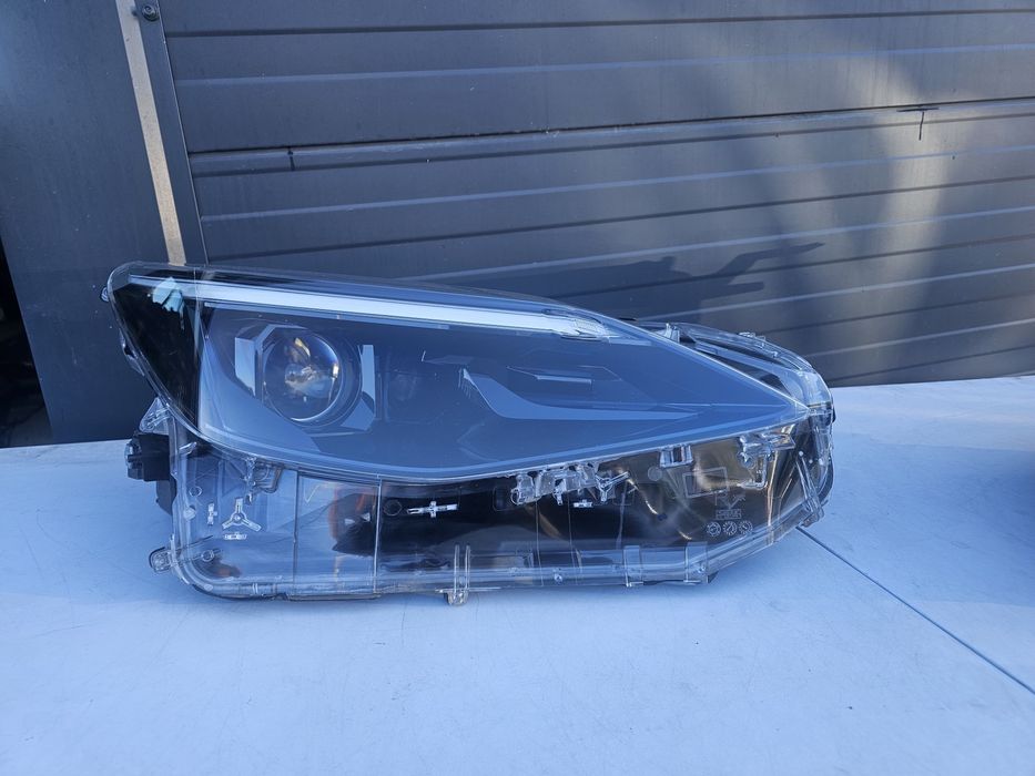 Far dreapta led Toyota Yaris Cross