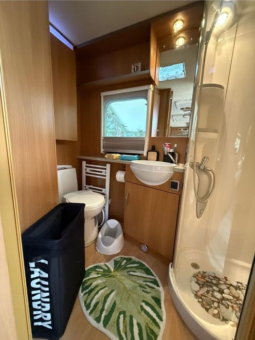 Rulota Swift Challenger 480 (2009) – RAR, dotări premium, disponibilă