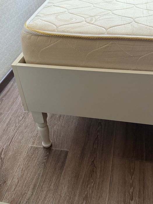 Продам кровать в хорошем состояний