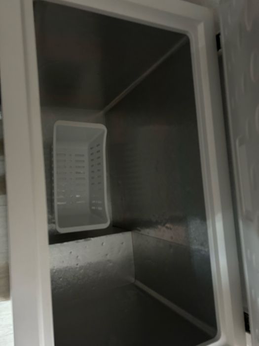 Продам морозильную камеру