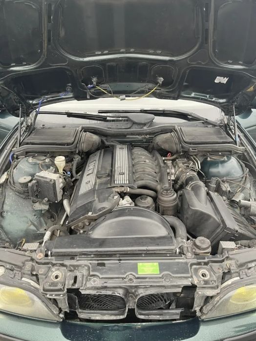 Продам BMW  528i