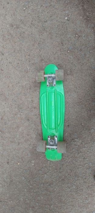 Скейтборд цвет зелёный