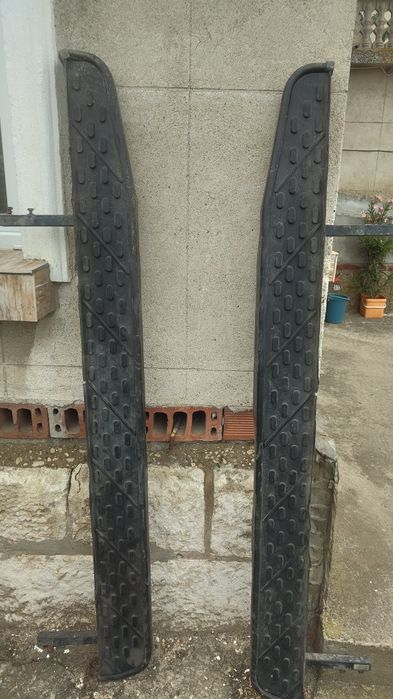 Продавам степенки за Дискавъри 1