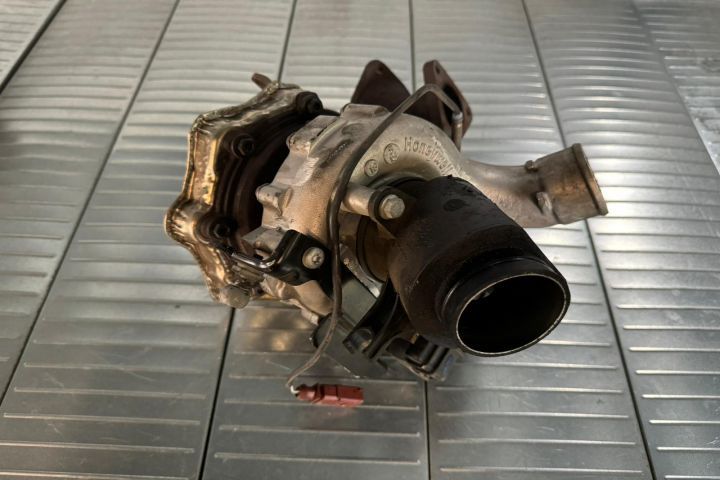 Turbo 3.0 TDI Audi 059145874M Audi A7 4G (facelift)  [din 2014 pana