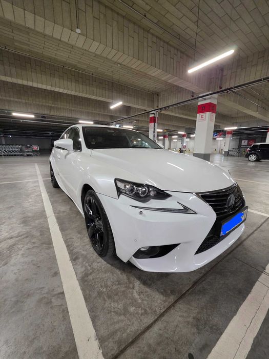 LEXUS IS 2015 — imagine 13