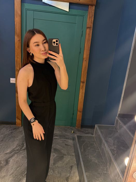 Черный камбинезон размер 42-44