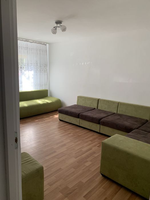 Propietar inchiriez apartament decomandat cu 2 camere, disponibil de la 1 August, in Calea Lipovei