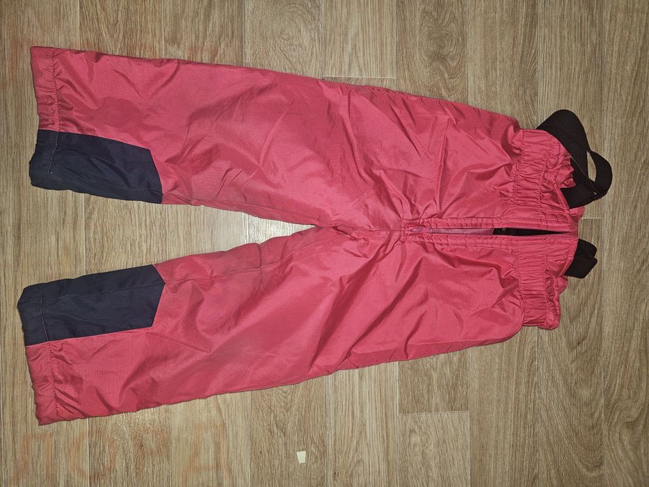 Продам зимние куртки на девочку