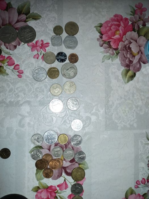 Срочно коллекция монет своя