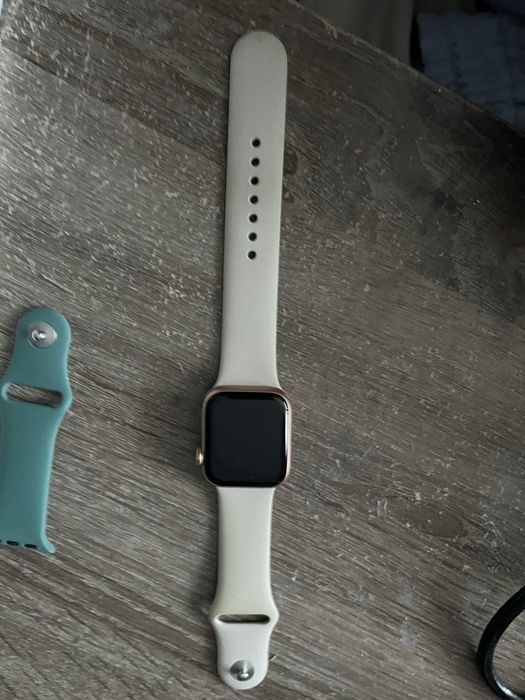 Apple  wach SE и Se 2Gen