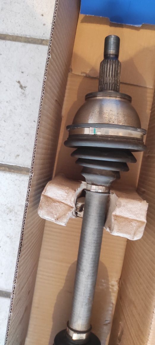 Полуоска за Мерцедес Б класа (W245) гр. Шумен Херсон • OLX.bg