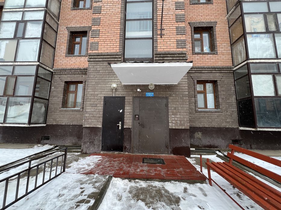 Левый Берегтен 3-комн квартира