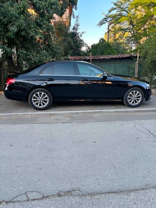 Мерцедес e220d, W213