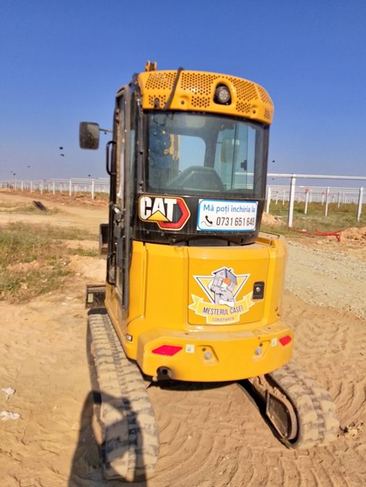 Miniexcavator/excavator Caterpillar