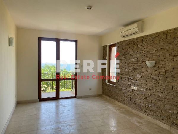 Продава се Къща в Созопол - 208 кв.м за 1000 €/кв.м - Снимка #2