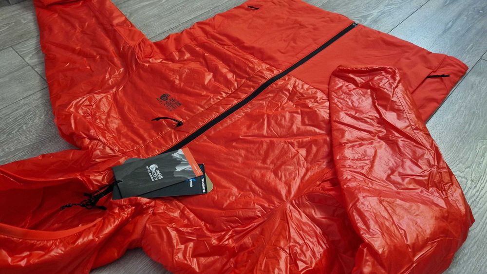 Geaca Mountain Hardwear M hiking salomon dynafit mammut salomon salewa