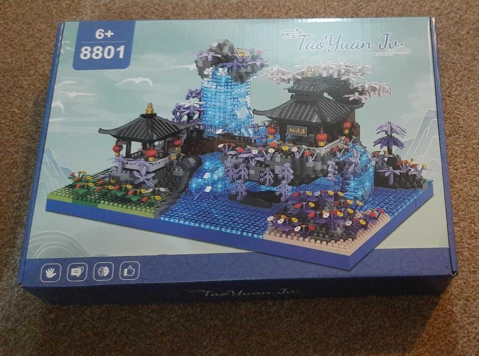 Комплект от 2400 части CAXIMSY Cherry Blossom Bonsai Tree с капак