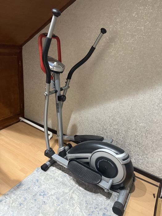 Продам эллиптический тренажер