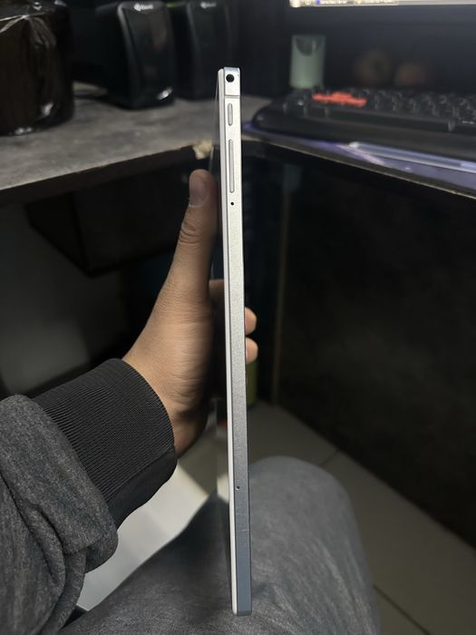 Planshet Pro14 sotiladi