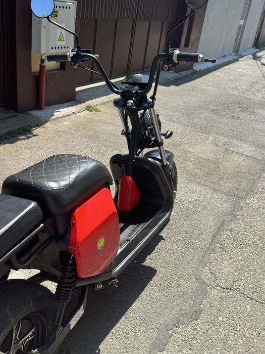 Scuter electric.
