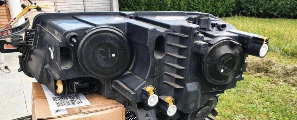 Far Skoda Kodiaq 2018, pe dreapta.