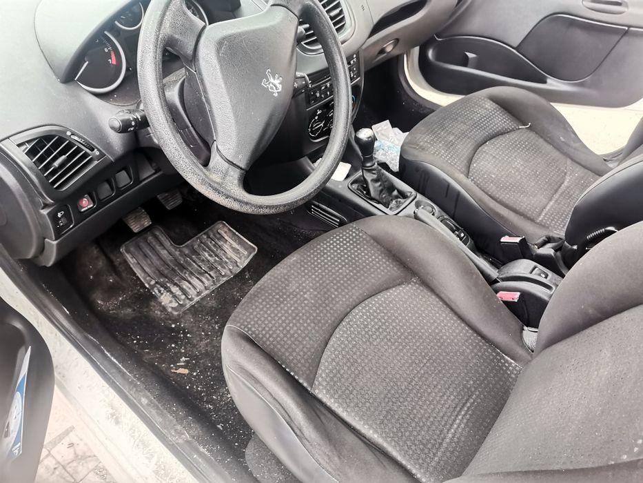 Пежо 206 + плюс peugeot 206+ plus 1.1 hfx 60hp 44kw за части