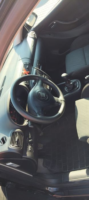 De vânzare seat toledo sau schimb cu logan pe gpl