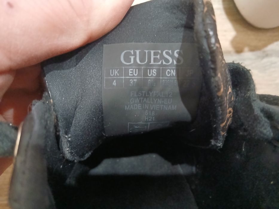 Дамски сникърси Guess