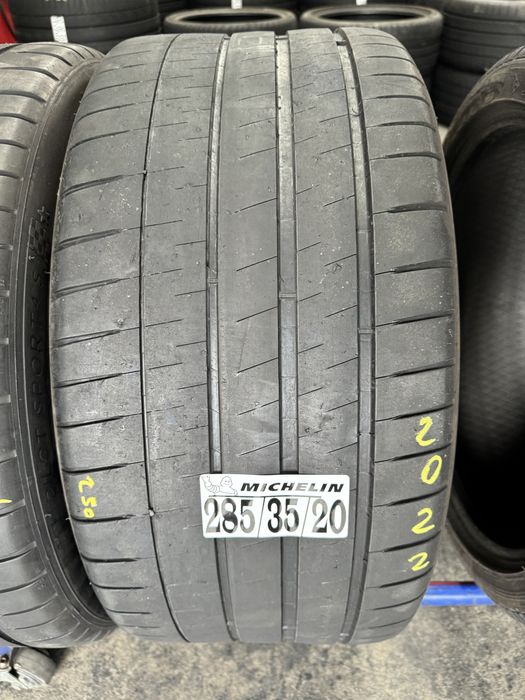 285/35/20 Michelin
