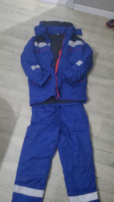 Продам спец одежду