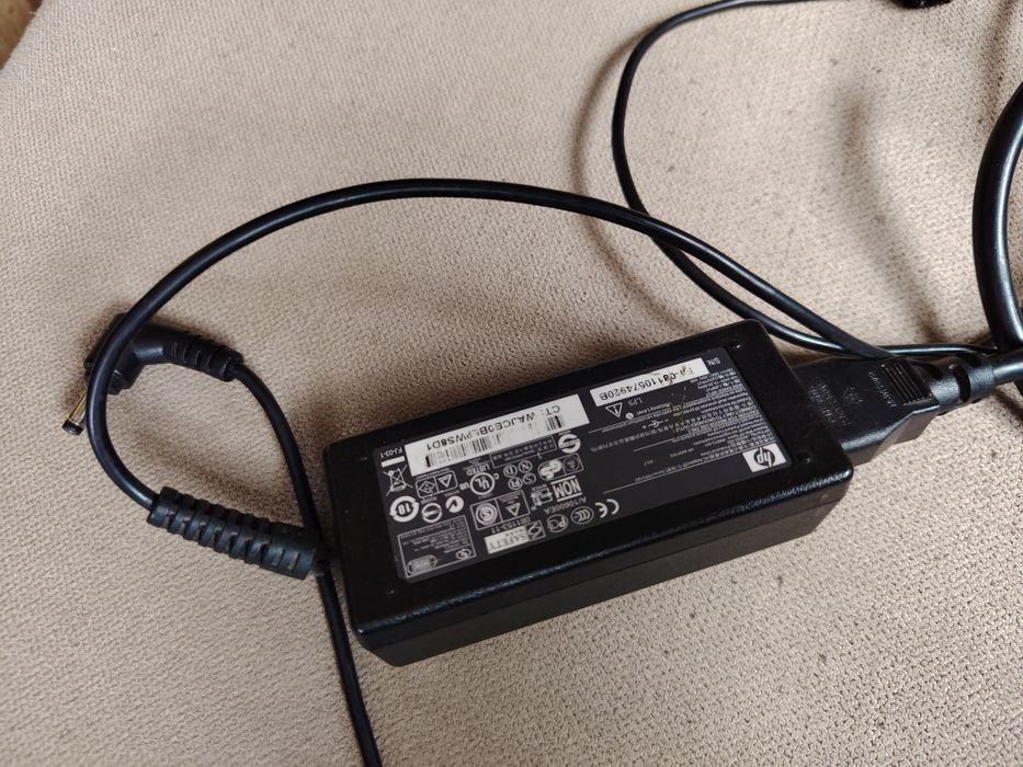 Компактен лаптоп Compaq Mini Офис пакет Готов за работа