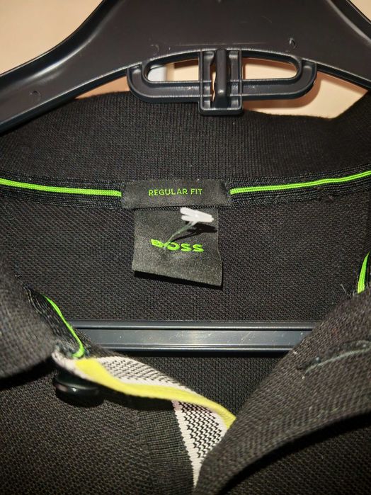 Vând tricou Hugo Boss
