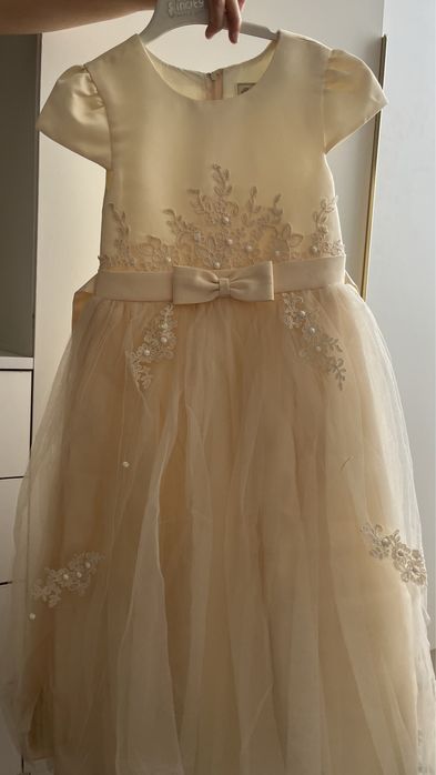 Вечернее платье детское в отличном состоянии