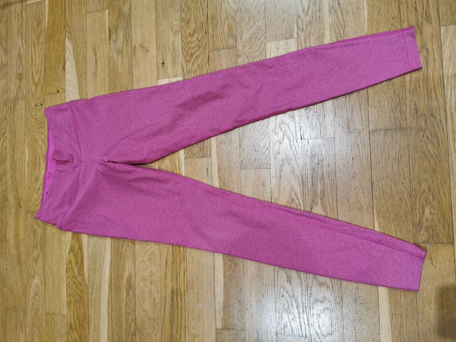 Клинове на Nike.