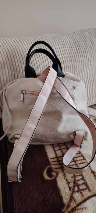 Раничка кожена цвят пудра