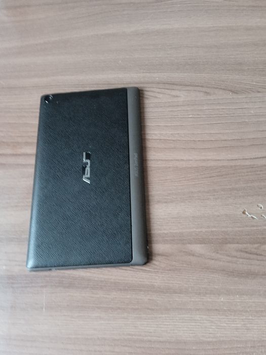 Продам планшет на запчасти Asus