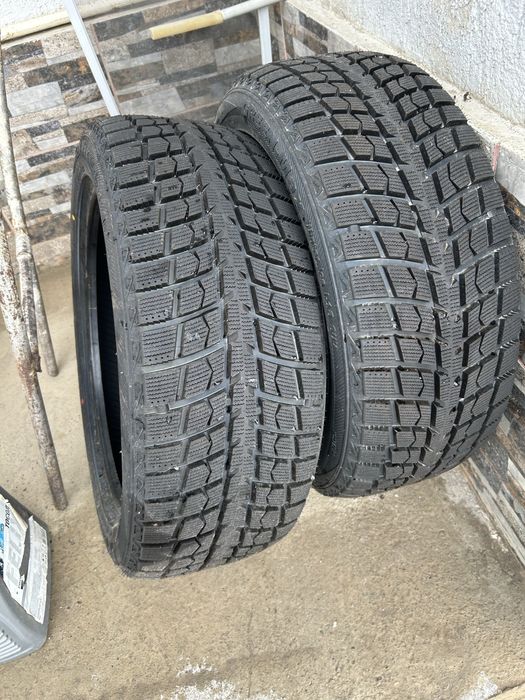 Зимние шины 245/45/19