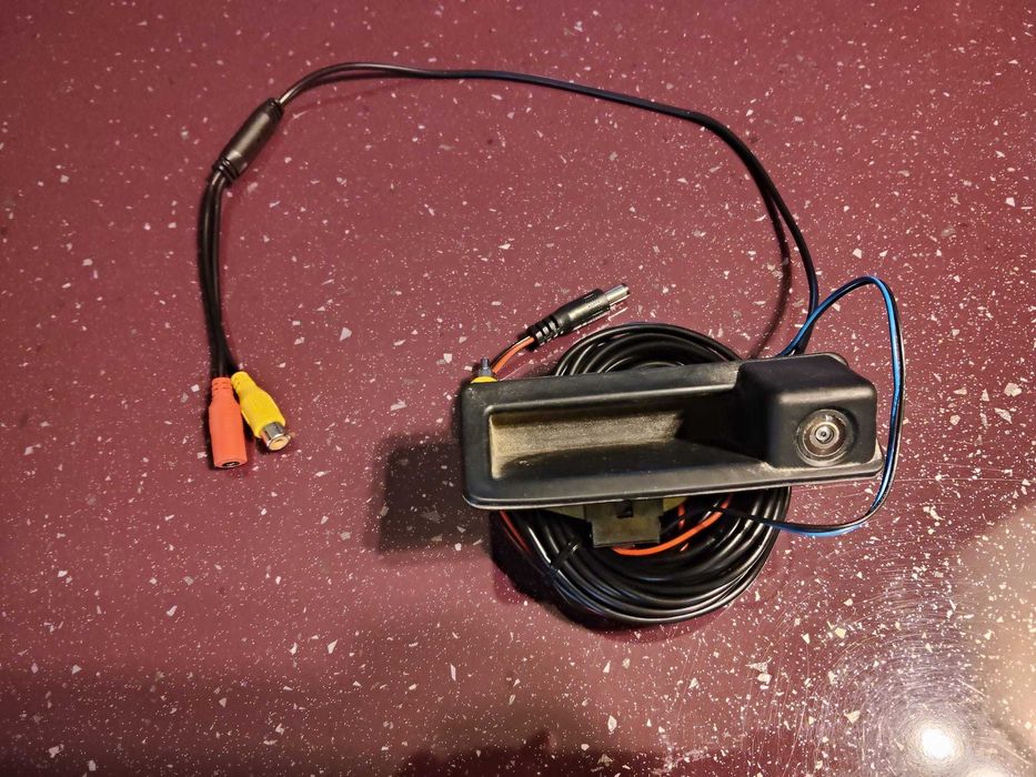 Camere marsarier BMW e60 - incastrata in maner portbagaj