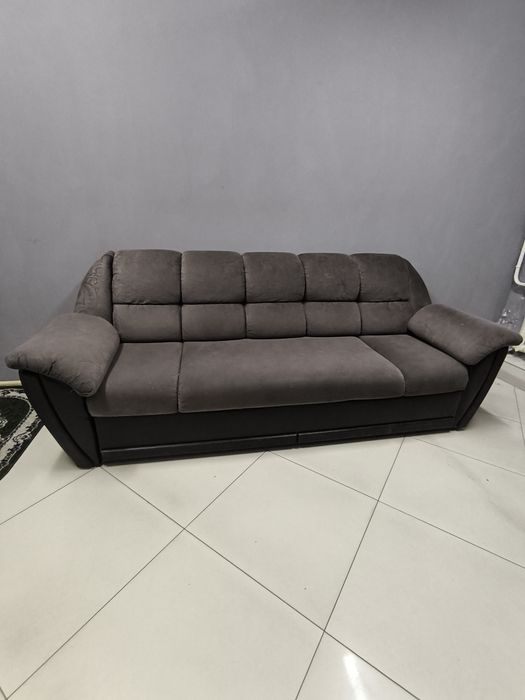 Продам диван каркасный