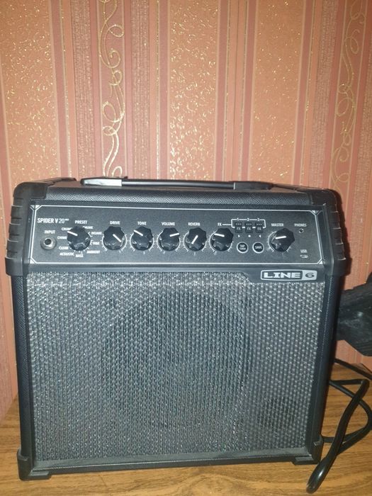 Электрогитара Jackson + Line 6 Spider V20