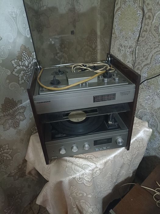 Усилитель три в одном две колонки комплект Романтика