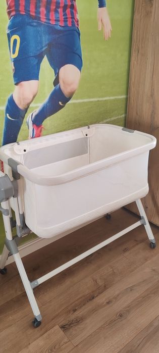 Продам кроватку 15тыс