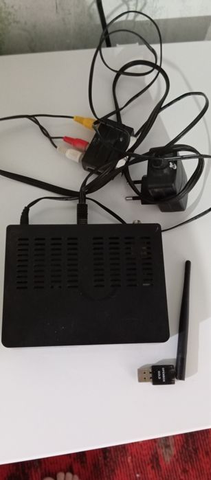 Продаю тюнер ТВ приставка.