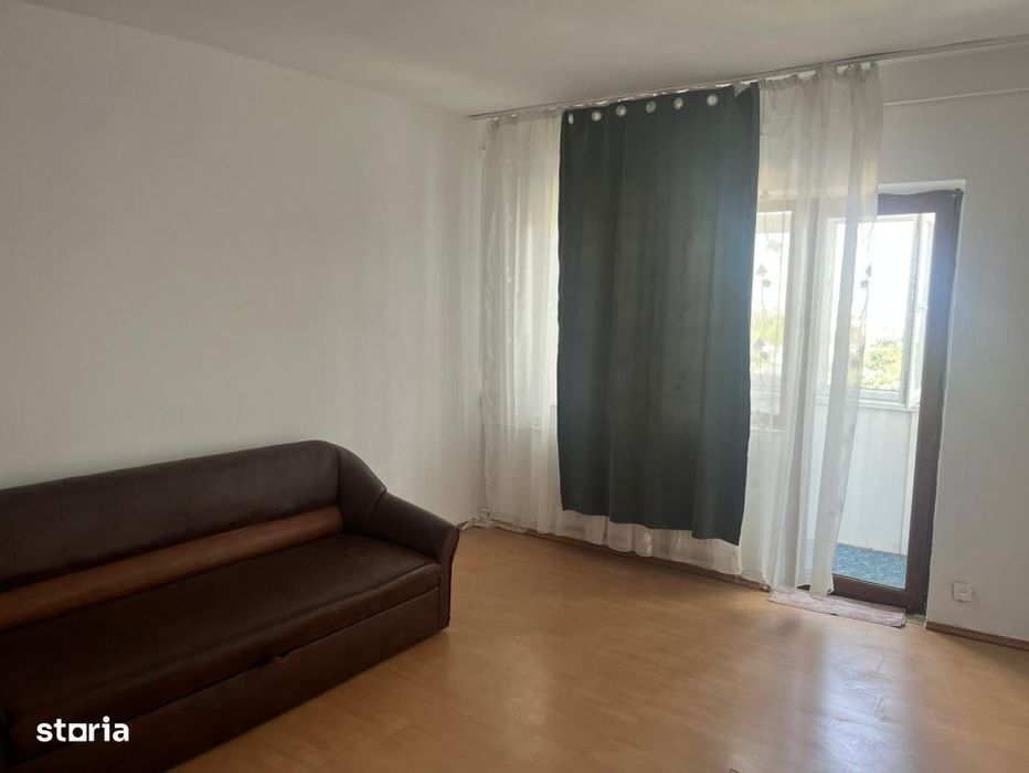 Apartament 2 camere, decomandat, zona Vest