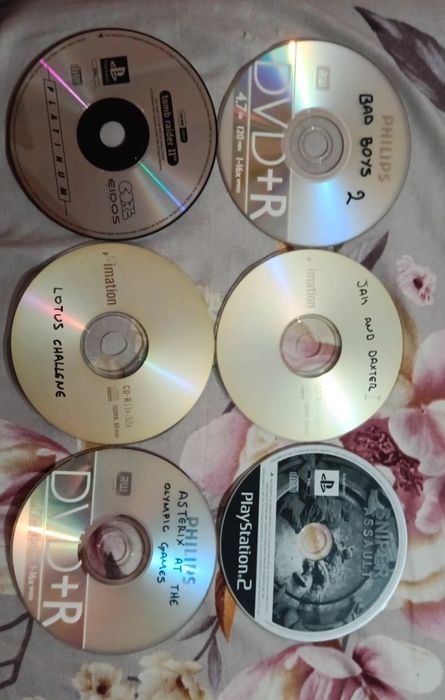 Cd uri cu jocuri pentru Ps2 (al doilea anunț)