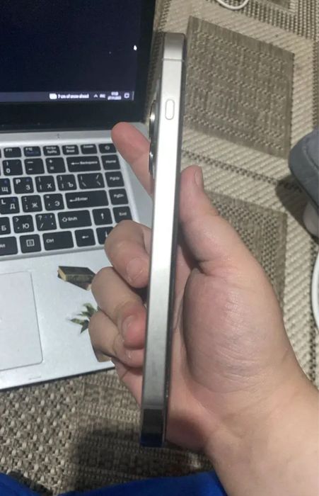 Айфон 16 про серый (titanium)