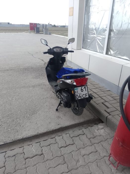 Скутер сатылады.